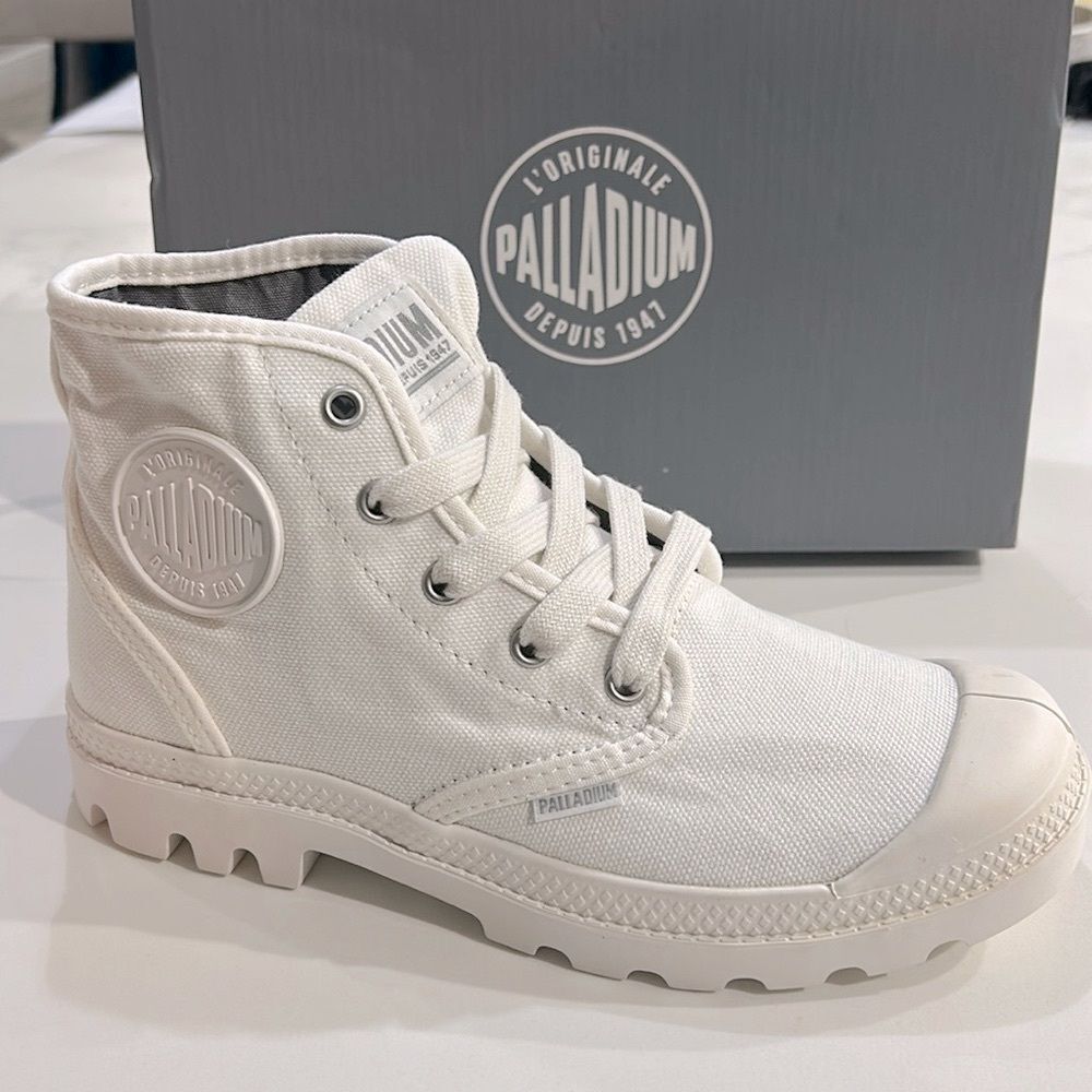 Palladium Pampa Hi Boots White Canvas – Women’s 6.5 NIB / NIB